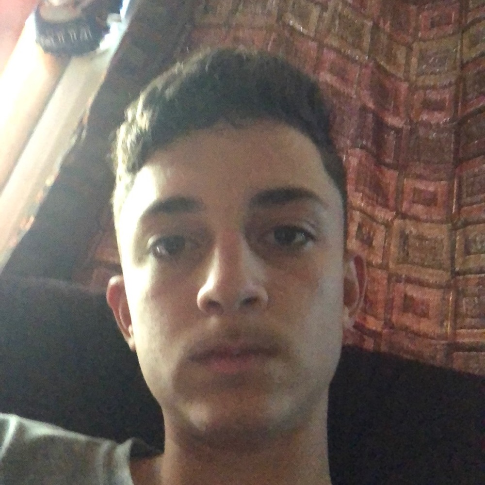 Meet your Posher, Efrain